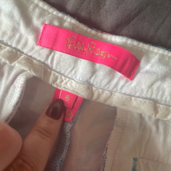 Lilly Pulitzer Blue and Pink Patterned Shorts - Picture 4 of 6